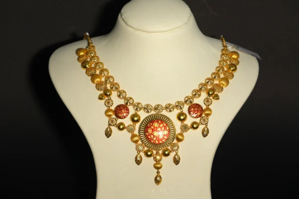 Elegant 22K Gold Necklace - 40.200 grams, Madurai Near Meenakshi Amman Temple