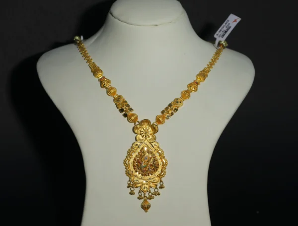 22K Gold Floral Design Pendant Necklace