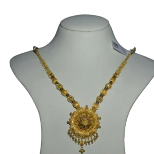 Traditional Gold Necklace with Floral Pendant