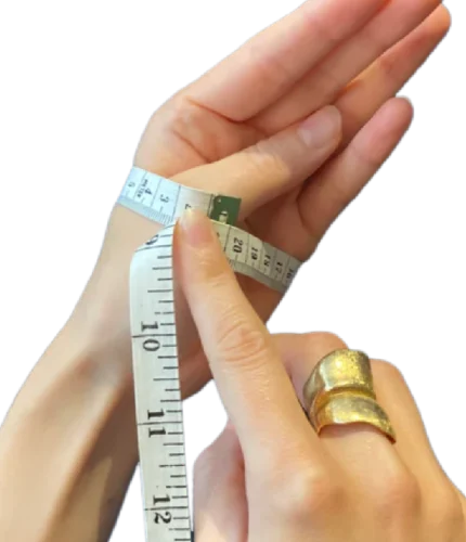 Measure yuor hand circumstances